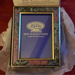 NWOT, this painted wood frame Hola a 4x6” photo and 99 more in attached album.